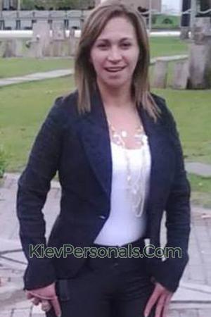 152514 - Claudia Age: 49 - Colombia