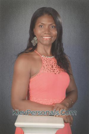 158180 - Leides Age: 48 - Colombia