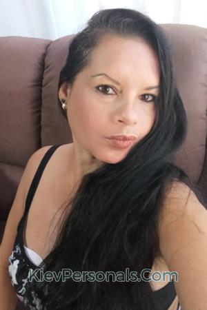 161824 - Andrea Age: 47 - Costa Rica