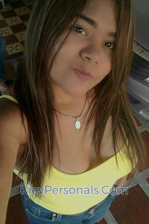 179794 - Karolay Age: 29 - Colombia
