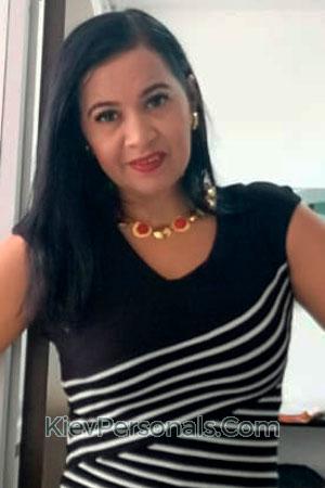 180662 - Yenny Age: 53 - Colombia