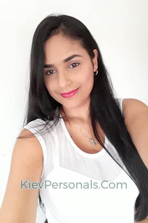 182796 - Laura Age: 34 - Colombia