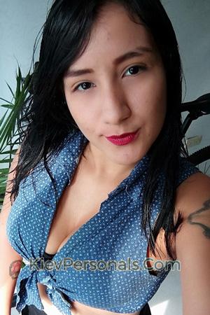 193934 - Kira Age: 25 - Colombia