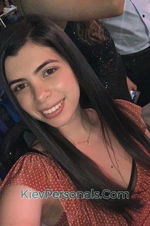 195904 - Laura Age: 30 - Colombia