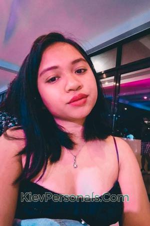 197562 - Lani Age: 25 - Philippines