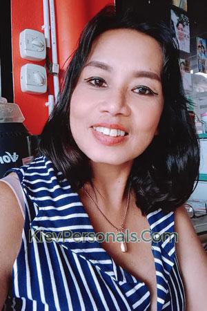 199898 - Kamollak Age: 57 - Thailand