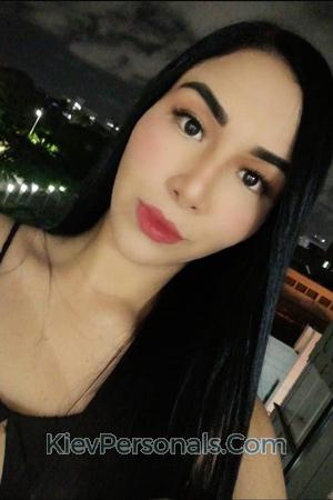 202299 - Daniella Age: 27 - Colombia