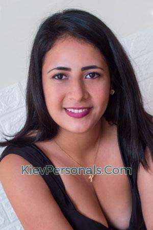 208290 - Alexandra Age: 36 - Peru