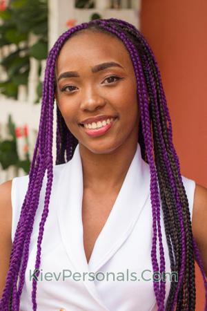 210137 - Dayra Age: 27 - Colombia