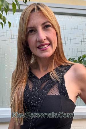 210274 - Mariela Age: 41 - Colombia