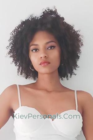 215243 - Carolina Age: 28 - Colombia