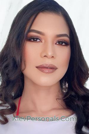 215261 - Julie Age: 32 - Colombia