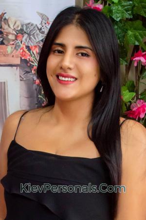 215267 - Karina Age: 34 - Peru