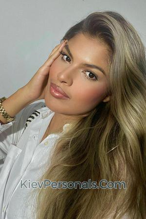 219653 - Valentina Age: 24 - Colombia