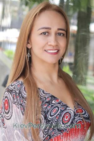 219663 - Julieth Age: 46 - Colombia