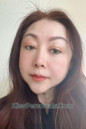 222670 - Sophia Age: 57 - China