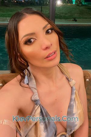 225432 - Laura Age: 35 - Colombia