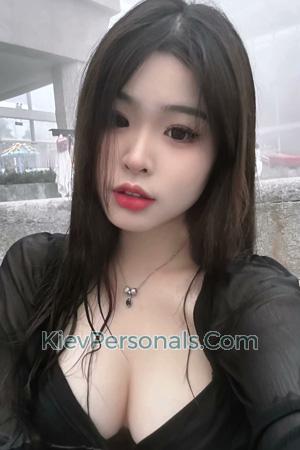 227312 - Yifei Age: 22 - China