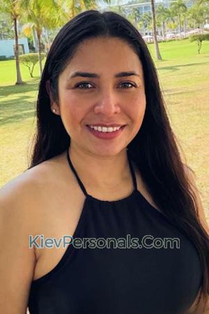 228301 - Melissa Age: 39 - Costa Rica